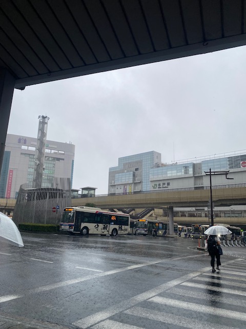 AppleMito's tweet photo. おはようございます。
#水戸市 は☔ジメジメしています💧

本日も19時まで営業いたします

外貨両替はアップルチケットへお任せください💱
17通貨を扱っております。ご予約やお問い合わせはLINEで承ります。
https://t.co/MXfYym0Vbc

#水戸金券ショップ #企業公式が毎朝地元の天気を言い合う #両替 https://t.co/P2ogL8PeOj