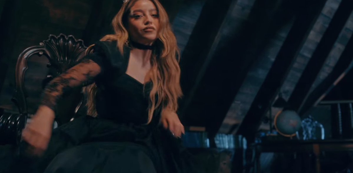 QGdaSevilla's tweet photo. Karol Sevilla visual | El Juego

yt:https://t.co/hmdycuocfz

spotify:https://t.co/tpGe28fAtC https://t.co/xUvXMYR477