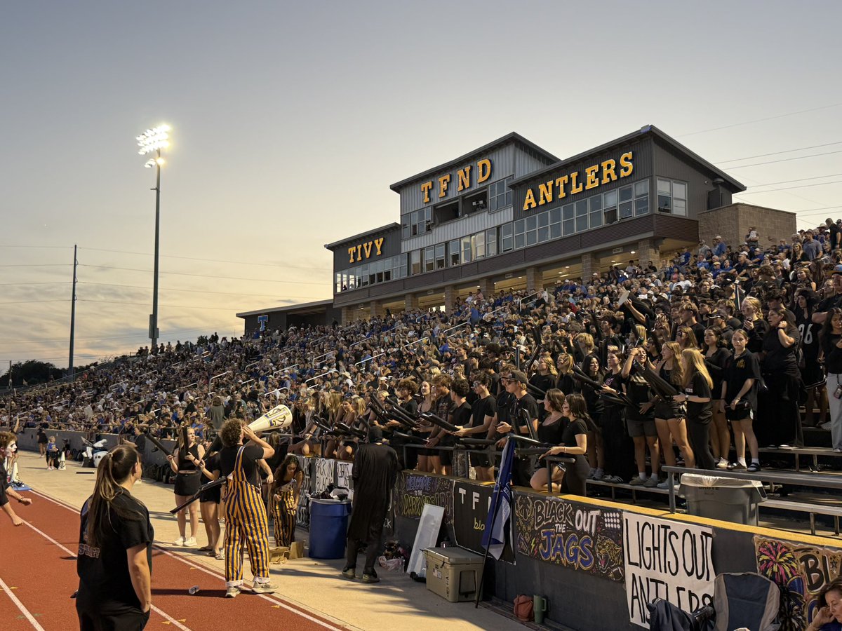 DrBrentRingo's tweet photo. Friday night lights! Blackout in the new uniforms, TFND! @TFNDFootball @TIVYHS @kerrvilleisd https://t.co/3UzlP83v6W