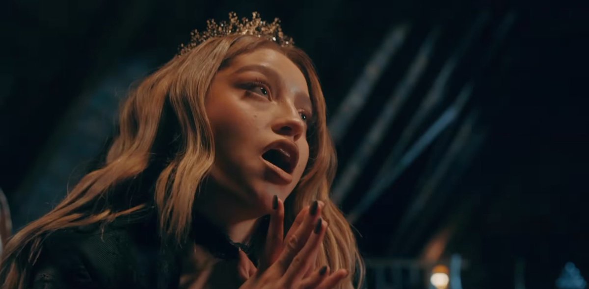QGdaSevilla's tweet photo. Karol Sevilla visual | El Juego

yt:https://t.co/hmdycuocfz

spotify:https://t.co/tpGe28fAtC https://t.co/NUzVHdDVBm