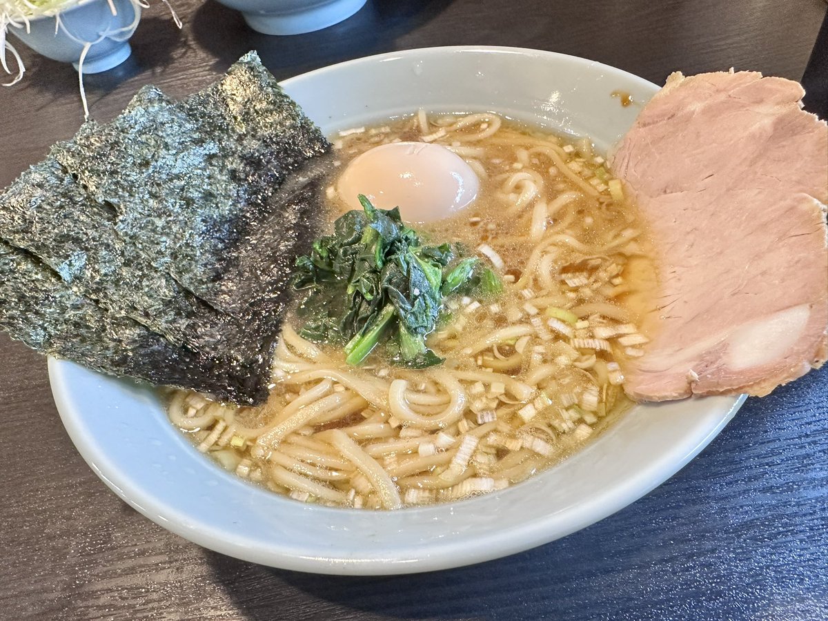 syun_samu's tweet photo. 初，郷戸家🍜
朝ラーやっていると聞いて行ってきた
ライス無料でおかわりできるのは嬉ぴっ！ https://t.co/I5hhuJLKd0