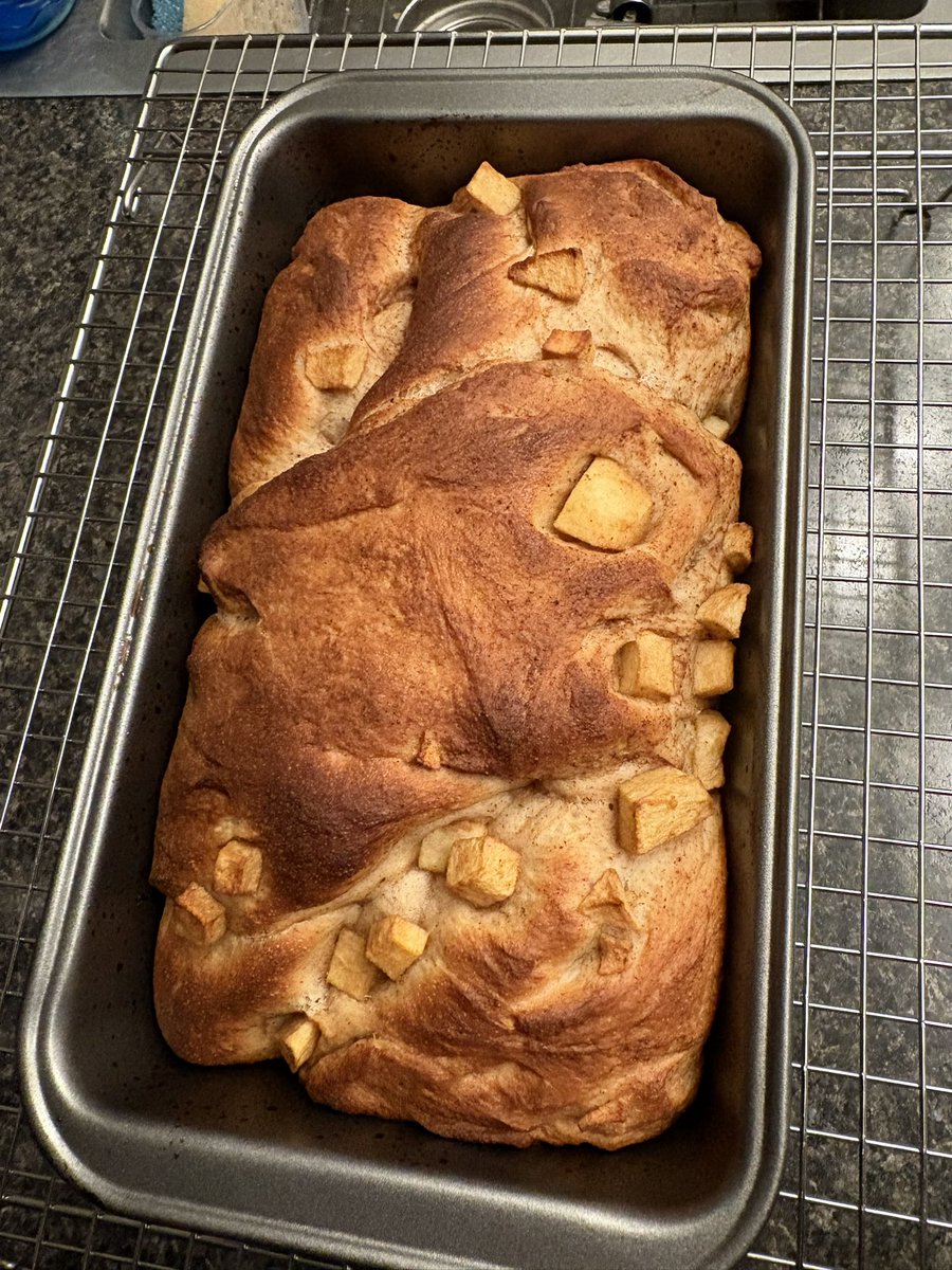 kyle_dobi's tweet photo. @CheeseheadTy Apple Fritter Bread #imDoingMyPart https://t.co/hfA0VY6xMC