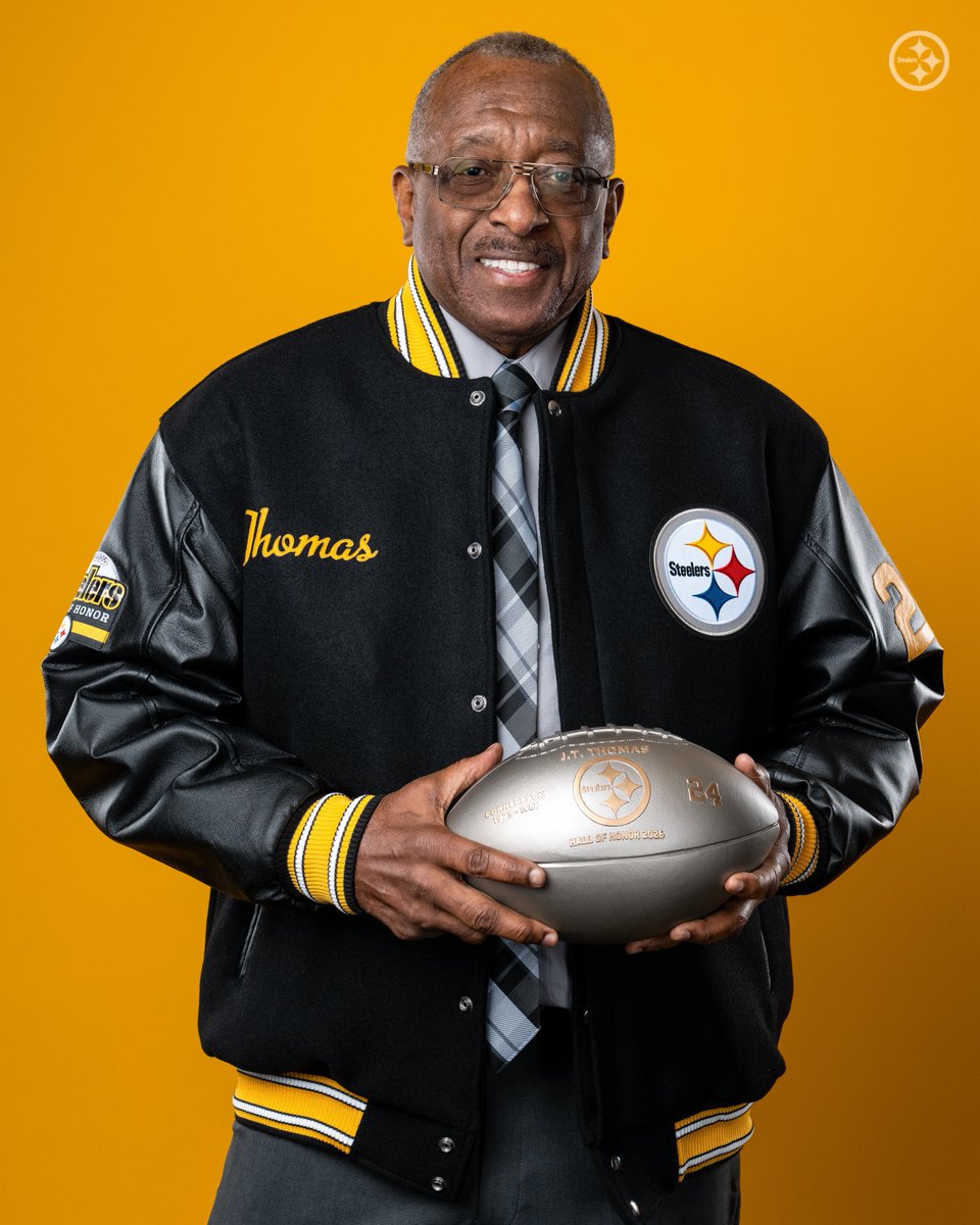 steelers's tweet photo. Officially in the Hall of Honor 🙌 https://t.co/V1HbP2Fbjo