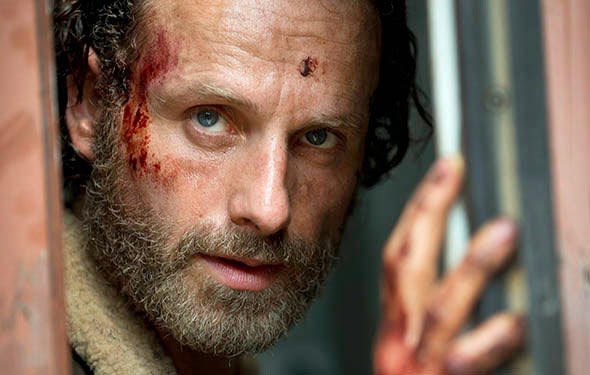 cineqrimes's tweet photo. the walking dead averaged 17.3 million viewers with its season 5 premiere. 
the highest viewerships for a premiere in television history and for any television episode ever and it didn’t even make this list. whoever wrote this should be ashamed of themselves https://t.co/jsifEZbVqR