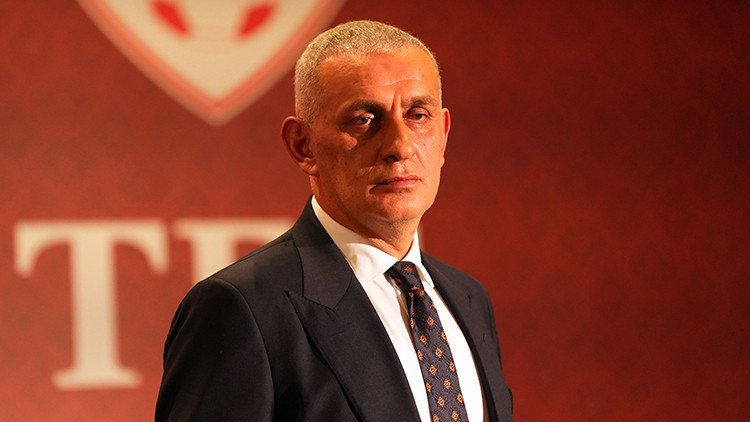 kayran35's tweet photo. UEFA’dan 3 sezonluk transfer yasağı cezası alıyor. TFF’den hiçbir ceza yok.

Avrupa’da yaptırım var. Türkiye’de koruma kalkanı. Bu nasıl düzen? https://t.co/W1uSQXgxwK