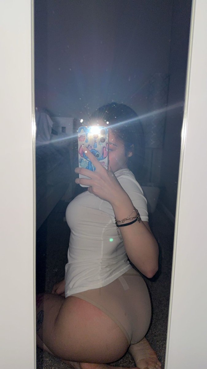 jay1728999's tweet photo. https://t.co/caGaknvgGk
🎀 Shower Pic $15
🎀 Shower Video $25
💗 lingerie Pic  $15
💗 Lounge Video $25
🍳 Cooking/Cleaning Skit or Reel $30
🦶 Feet/Nail Pics $15
✨ Cute Lil Pics $15
🎥 Cute Lil Video $25
💌 Custom Request starting at $50
💕 JOI (jerk off instructions)3-5 min $25 https://t.co/T2ZUvdoV7N