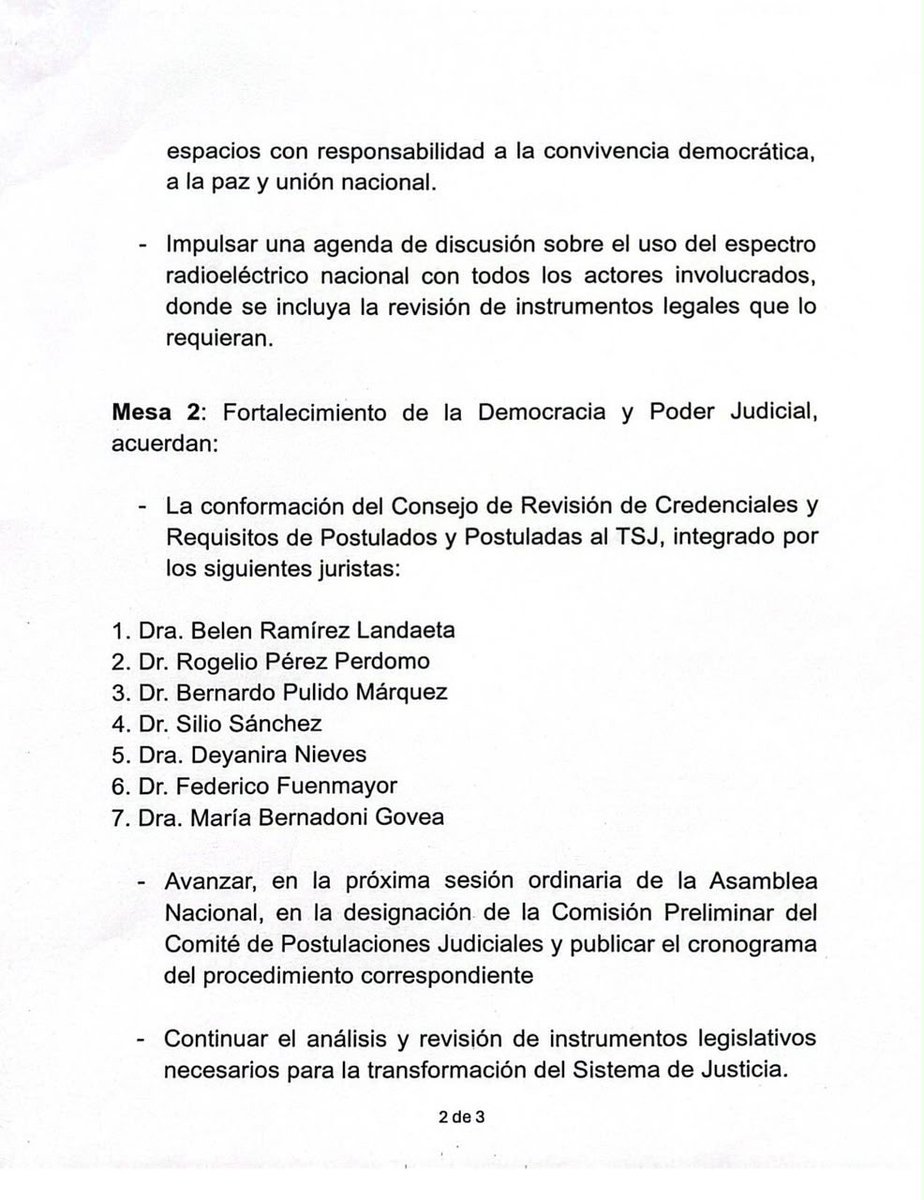 VoluntadPopular's tweet photo. La culminación de este segundo ciclo de conversaciones deja avances concretos: la continuación y ampliación del levantamiento de restricciones a medios y portales de noticias, la apertura de una discusión sobre el uso del espectro radioeléctrico y la conformación de un Consejo de Revisión de Credenciales para los postulados al Tribunal Supremo de Justicia, integrado mayoritariamente por juristas independientes.

También se acordó avanzar en la conformación del Comité de Postulaciones Judiciales, publicar el cronograma correspondiente y continuar la revisión de las reformas necesarias para transformar el sistema de justicia. Son pasos concretos hacia la recuperación institucional del país y una transición democrática con más libertades, garantías e independencia de los poderes públicos.