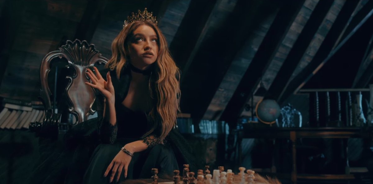 QGdaSevilla's tweet photo. Karol Sevilla visual | El Juego 

yt:https://t.co/hmdycuocfz

spotify:https://t.co/tpGe28fAtC https://t.co/dLGbDfHM7S