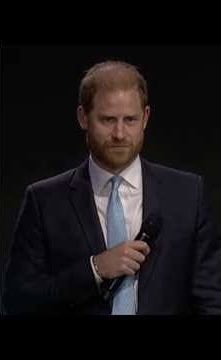 InsightfulWatch's tweet photo. Lady C observes that over the past week:

“We’ve had William, Catherine…the King…and Sophie…showing us how Royals should behave then we’ve had [baboon sound effects] and we don’t even need to mention his name showing us how lunatics behave”. https://t.co/mm79YUt5fC