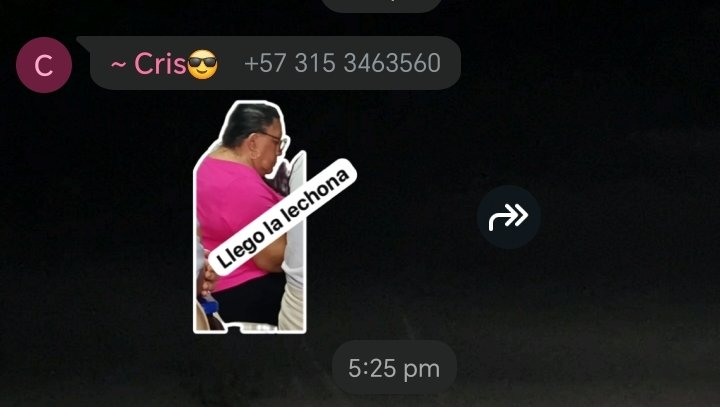 Aleewasheree's tweet photo. Si van a hacer stickers de las personas del colegio haganlos bien no esta mierda https://t.co/9EdIM252bx
