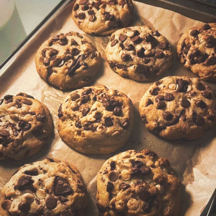 samssteve4ever's tweet photo. While being at... on the "moon," I have started baking. I made these for Sam while he was at work. They were a bit too salty, but Sam, my beautiful, amazing Sam, told me that they were the best cookies he's ever had. https://t.co/uYCd5UQKQq