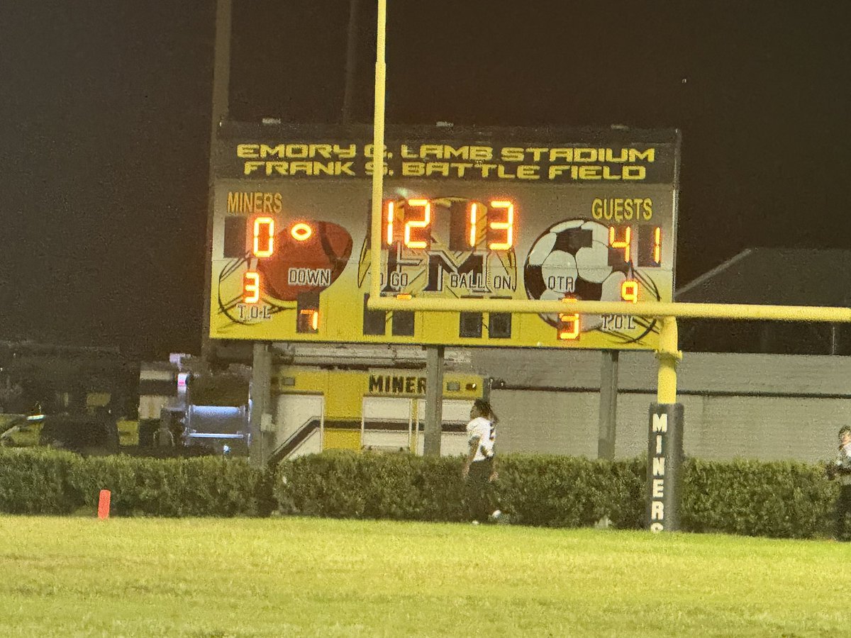 VCAStormFB's tweet photo. Halftime Score #TheStandard #GreaterLove https://t.co/OGW89XRVZa