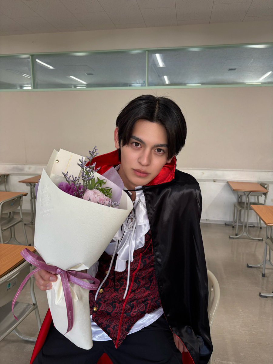 gennosuke_staff's tweet photo. ドラマ【席替えしたらどうやら後ろの男が俺のこと好きらしい】ついに最終回を迎えました。毎日沢山の方からのコメントを観て本当に愛されたドラマだなと心から感じました。
皆様、最後までご視聴ありがとうございました！ https://t.co/fsszq2uro3