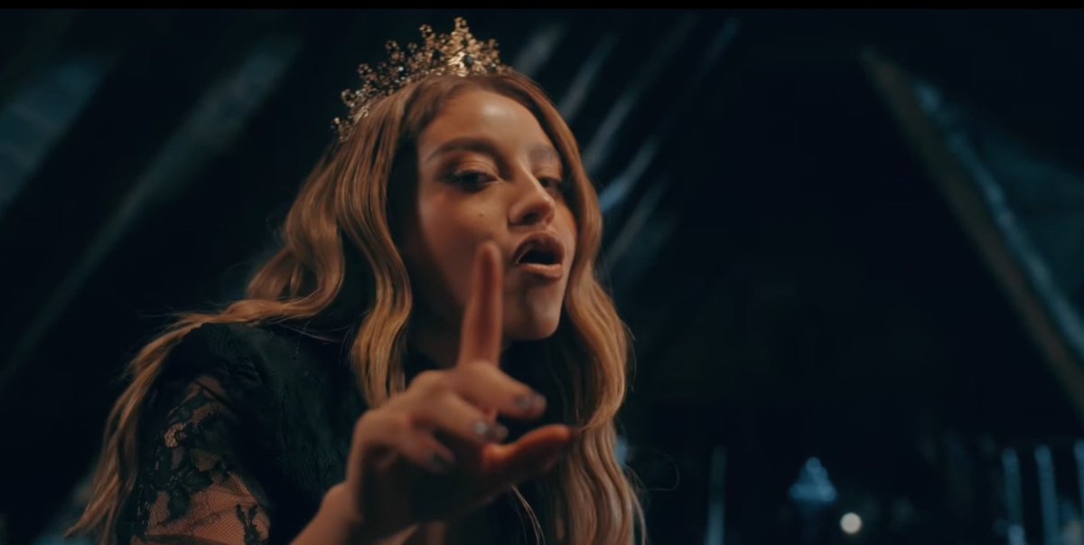 QGdaSevilla's tweet photo. Dicen que los de escorpio son complicados y un poco controladores... 🫪 Que dices? 

yt:https://t.co/hmdycuocfz

spotify:https://t.co/tpGe28fAtC https://t.co/IVU32FA43M