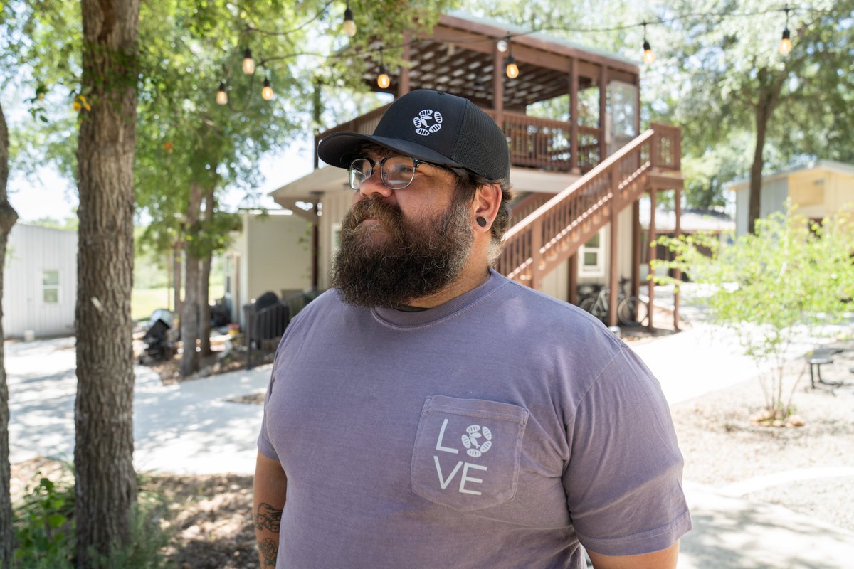 mobileloaves's tweet photo. Built on the classic Richardson 112 in timeless black, this everyday staple features our Mobile Loaves & Fishes logo with a fresh offset treatment. It’s familiar, easy to wear and made to go wherever you do.

Classic hat. Fresh perspective. Same Goodness.

Shop the new Offset MLF Logo Hat at https://t.co/aBcWRtqDVP!