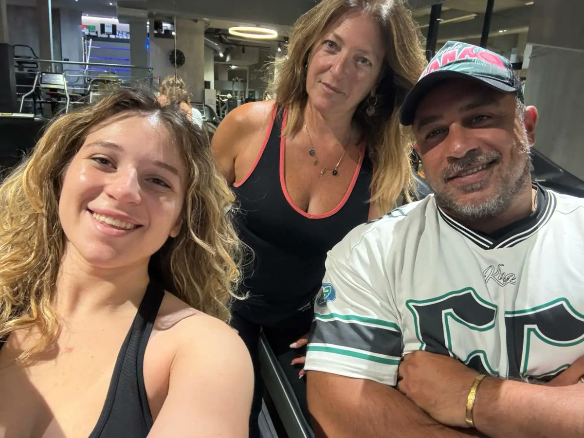 audreybrownz8ev's tweet photo. Mother and daughter together? It seems to be a winning combination! Small-group personal training boosts motivation and makes reaching your goals more enjoyable. Requirements
Shared goals
Similar health status
Groups of 4–5 people maximum

Create https://t.co/8VysccXEHE