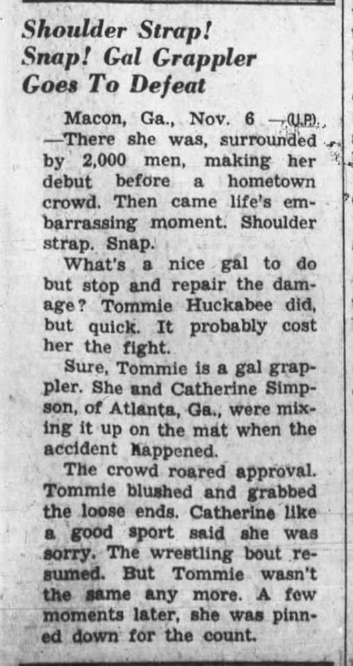 Marcos_editor_0's tweet photo. Recortado de
O Daily News-Journal
Murfreesboro, Tennessee
Qui, 6 de nov de 1947 · Página 1
The Lady angel vs Catherine Simpson 
#LadyAngel #CatherineSimpson #Wrestling 
Recortado de
A Constituição de Atlanta
Atlanta, Geórgia
Sexta-feira, 26 de dezembro de 1947 · Página 9 https://t.co/zvBvUKaUOf
