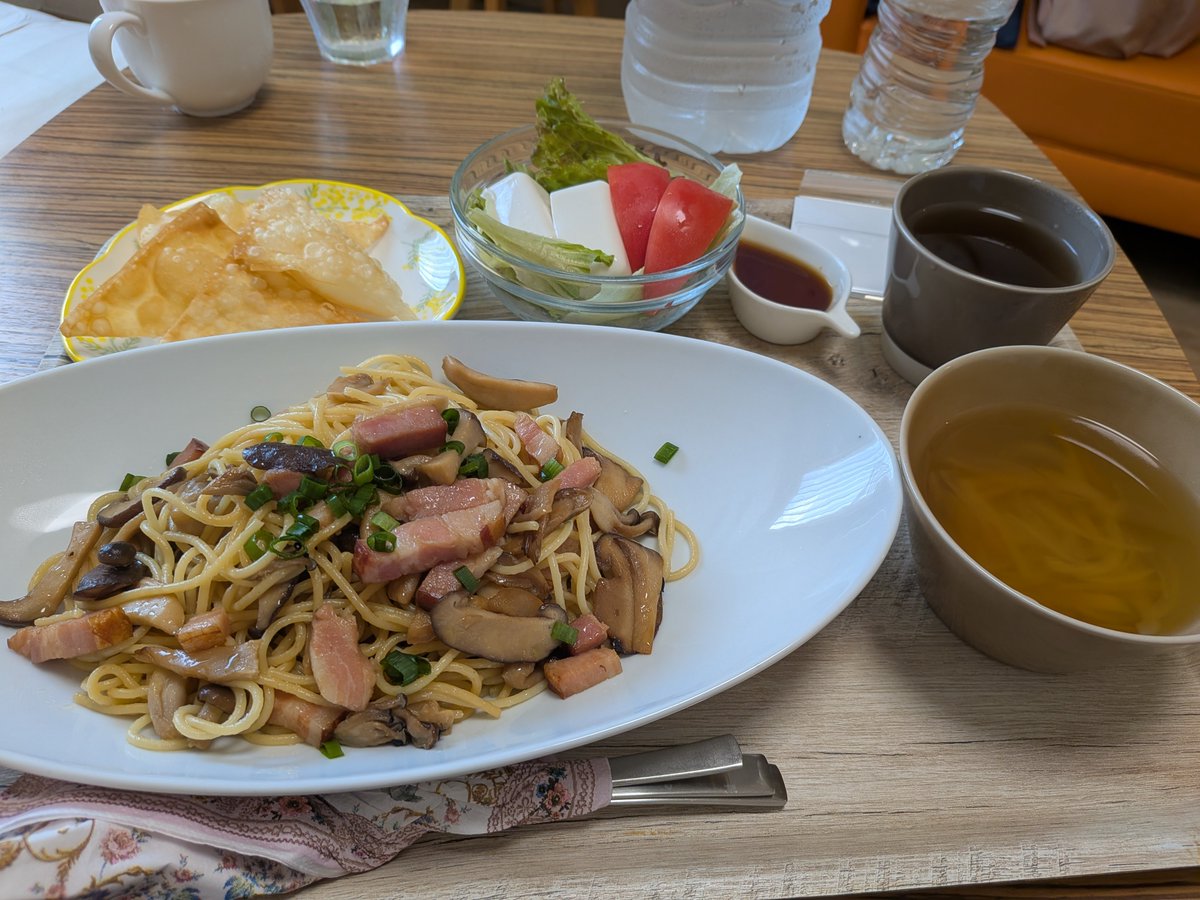 piichiiiii's tweet photo. 宿泊の産後ケアにまたやってきた！
順調に予約取れたから明日で最後 https://t.co/7ntJB0oP04