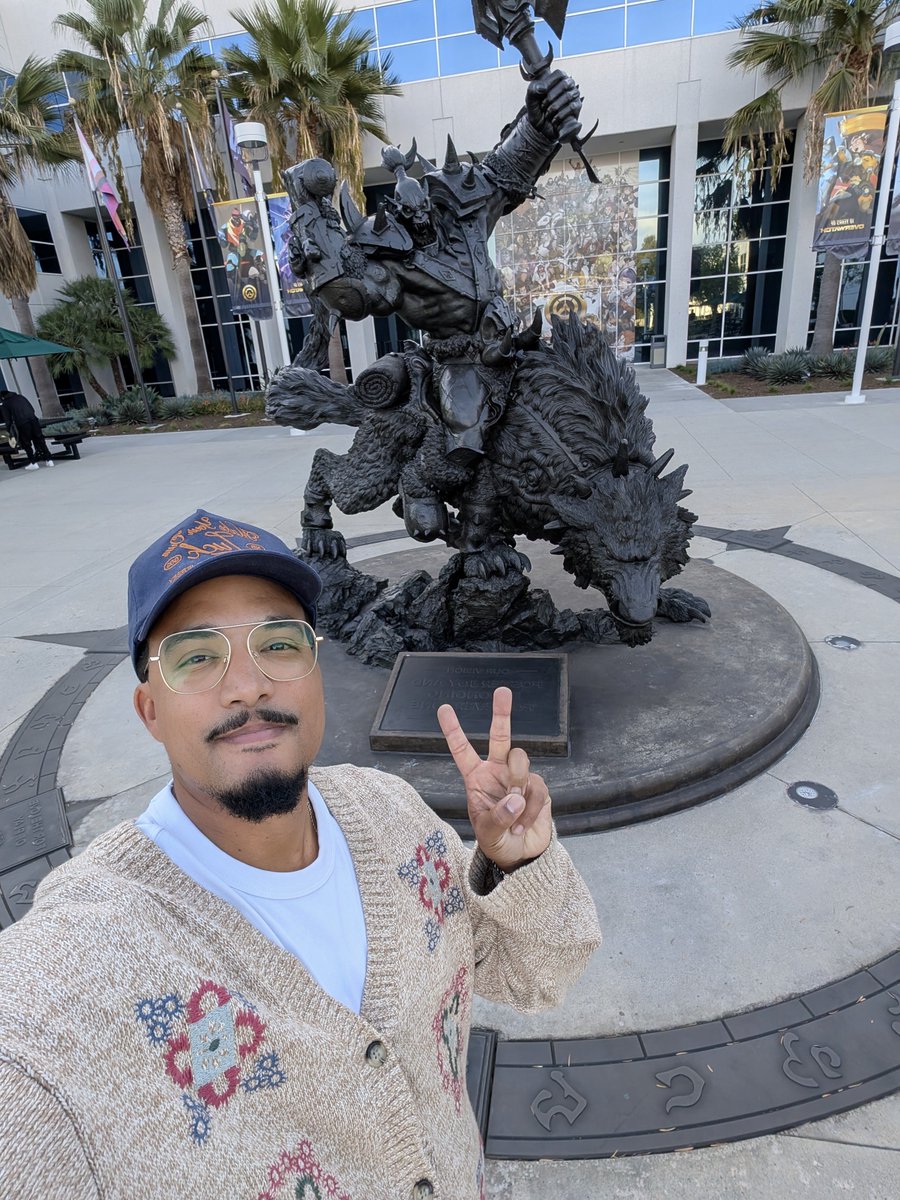 EversonMarsh's tweet photo. 6 years of making @PlayOverwatch with y'all.

OW2. Pink Mercy. Winton. Soldier: 67. So many memories with this community.

Today was my last day at @Blizzard_Ent and this was my last social post. 💙🧡

Mr. John Overwatch, signing off. https://t.co/YZ5Li0LxE4