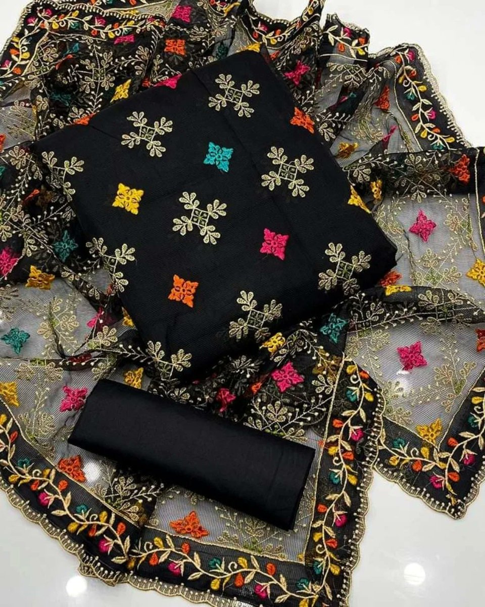 vicneto13's tweet photo. New arrival: 3-piece lawn dress with all-over embroidered shirt, Tarozar lawn trousers, and chiffon dupatta featuring full jaal phulkari embroidery on all 4 sides. Price: 3150/ https://t.co/MRNncRtP4p