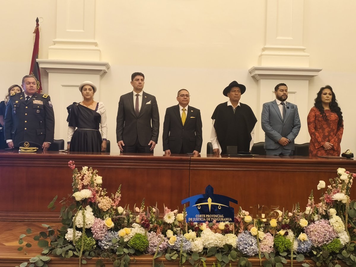 CorteTungurahua's tweet photo. ¡105 años administrando justicia en Tungurahua!

En el salón de la ciudad se desarrolló la Sesión Solemne, en conmemoración de los 105 años de creación de la @CorteTungurahua. El Dr. @IvnGarzn1, Presidente de la institución, presidió el evento. https://t.co/xQnGE7mLks