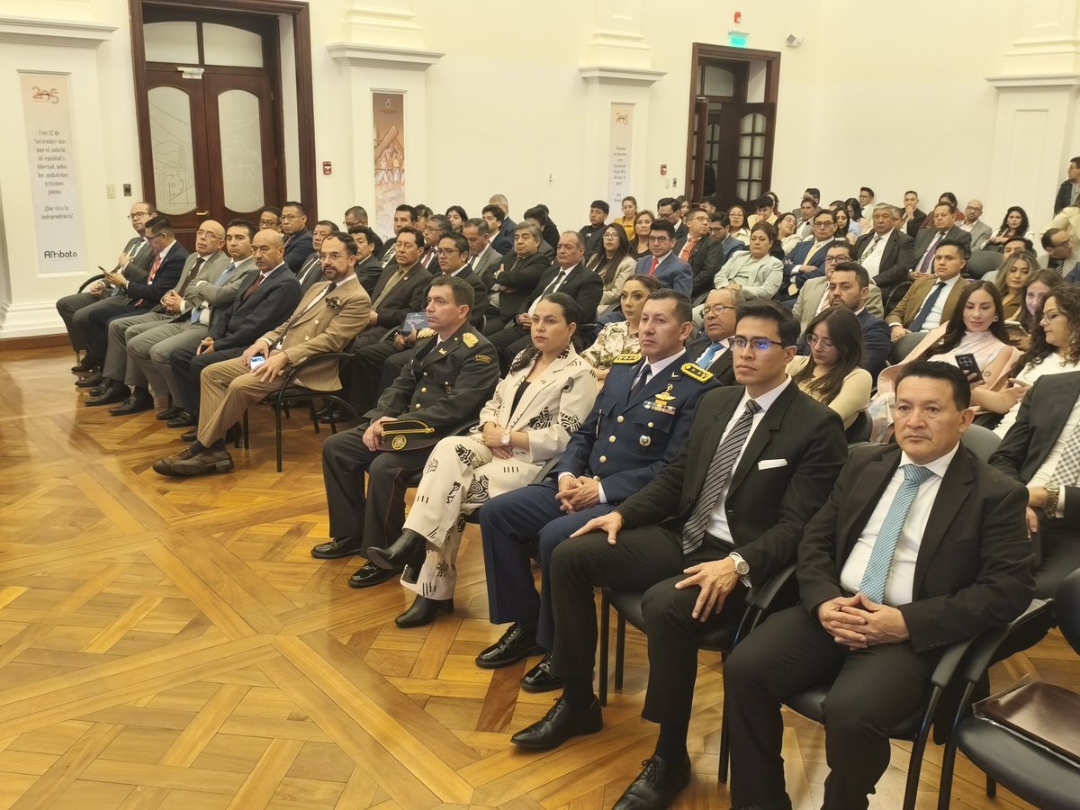CorteTungurahua's tweet photo. ¡105 años administrando justicia en Tungurahua!

En el salón de la ciudad se desarrolló la Sesión Solemne, en conmemoración de los 105 años de creación de la @CorteTungurahua. El Dr. @IvnGarzn1, Presidente de la institución, presidió el evento. https://t.co/xQnGE7mLks