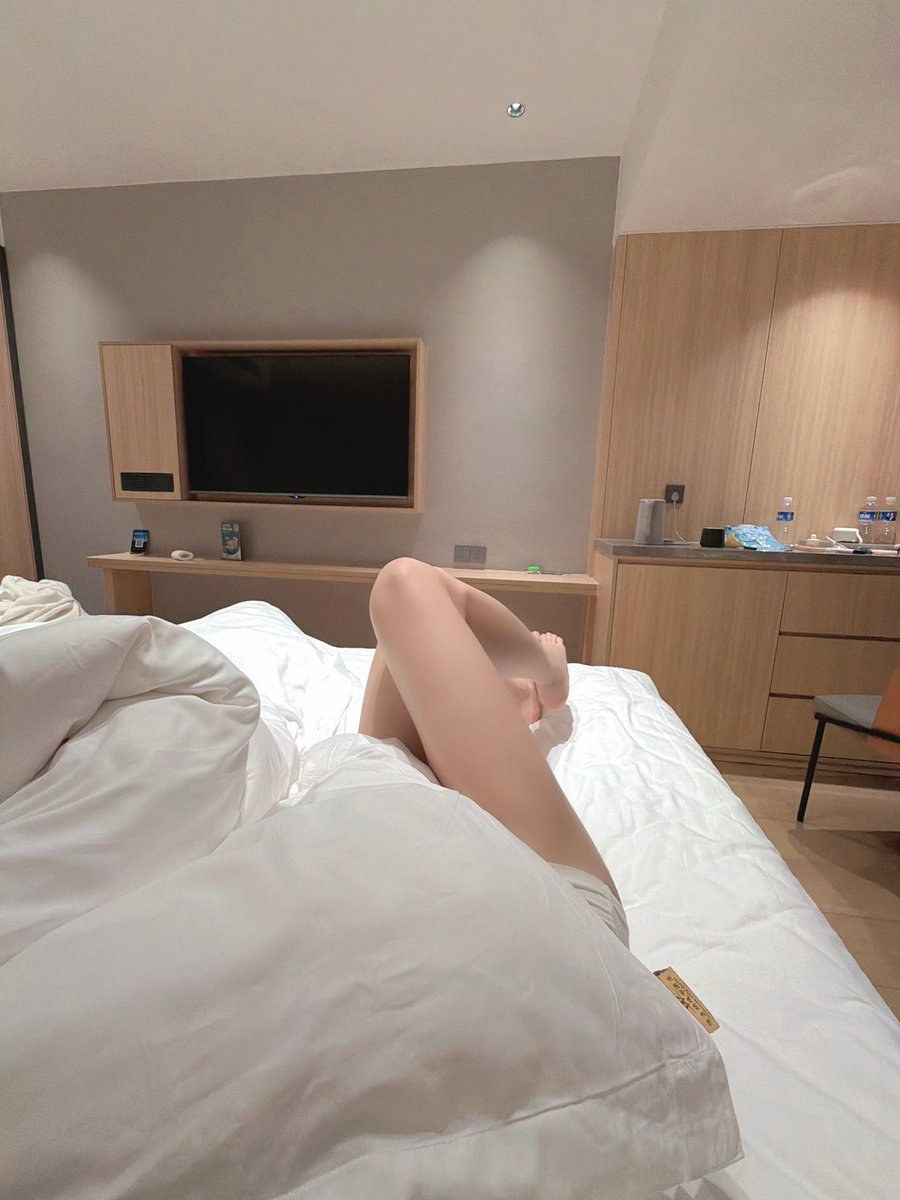 geitsu565's tweet photo. 04实习女  找男（没开玩笑）蹲一个周末能出来的男搭子，感觉好的话可以长期固！不打扰彼此生活！！！点赞优先！ https://t.co/mQxkb0cNCJ