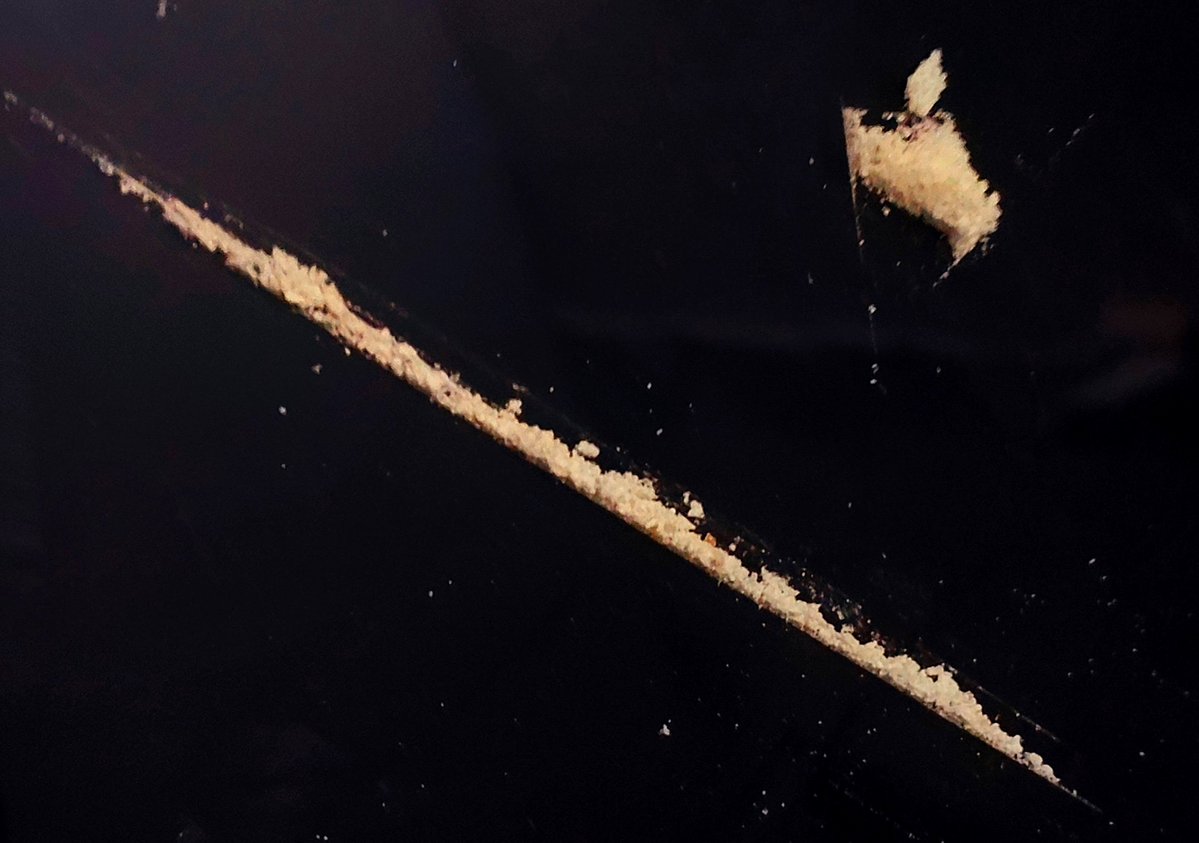 HeartCrystl_'s tweet photo. No he inhalado tanto y ando bn trabada wtf 💀
#drugstwt #drugtwt #methtwt #criko #drugs #subtwt https://t.co/b3rJtbdBD2