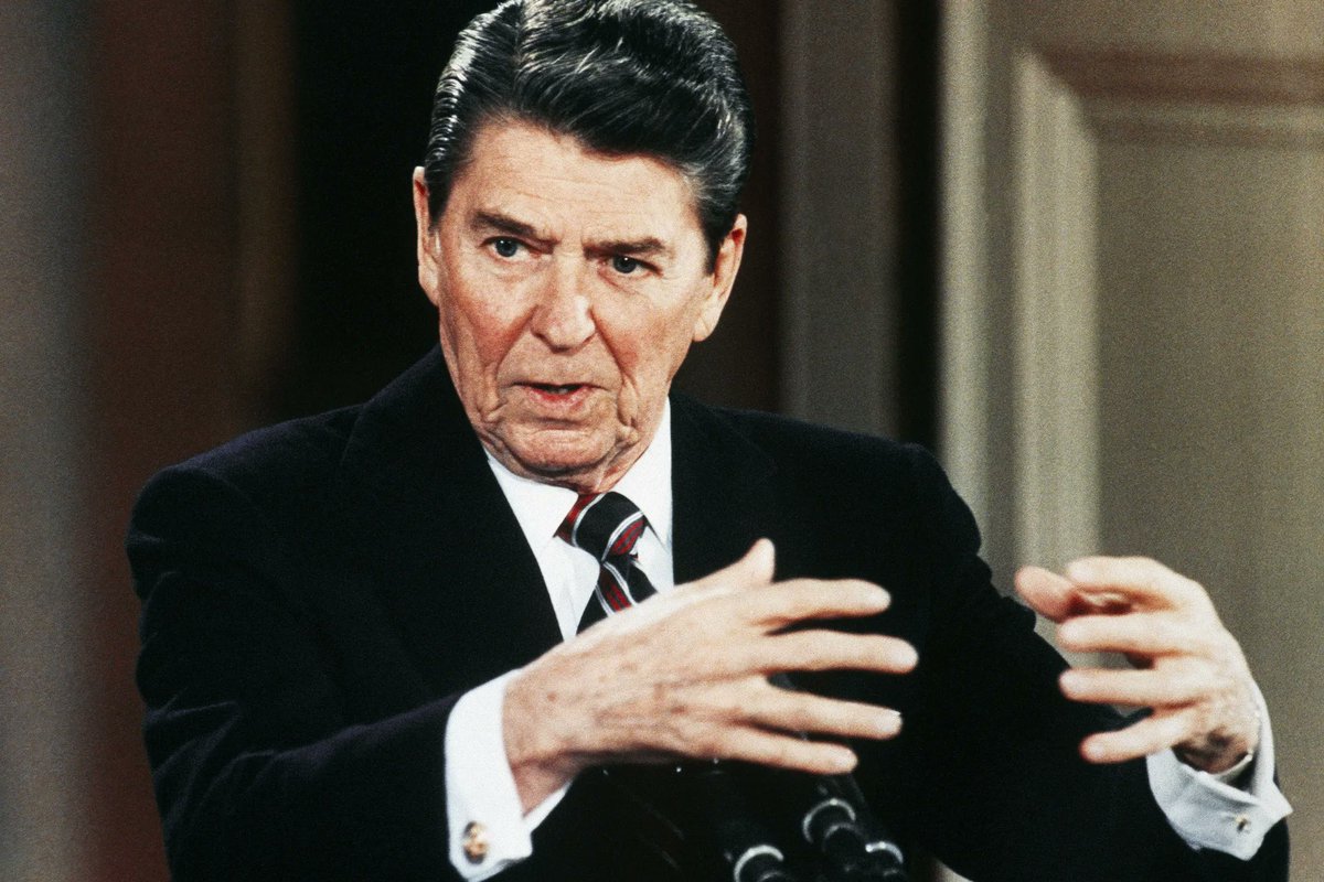 VoLSubstack's tweet photo. “We could say the government spends like drunken sailors, but that would be unfair to drunken sailors, because the sailors are spending their own money.”

— Ronald Reagan https://t.co/iABGF0UDTX