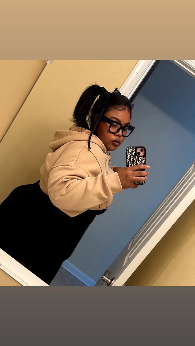 MobbinPrettii's tweet photo. https://t.co/aWgQcs8vqq