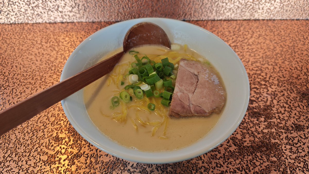 altvan01's tweet photo. 断固たる決意のもと、朝ラーメンを食ってきた😊 https://t.co/AUsOMMKZxx