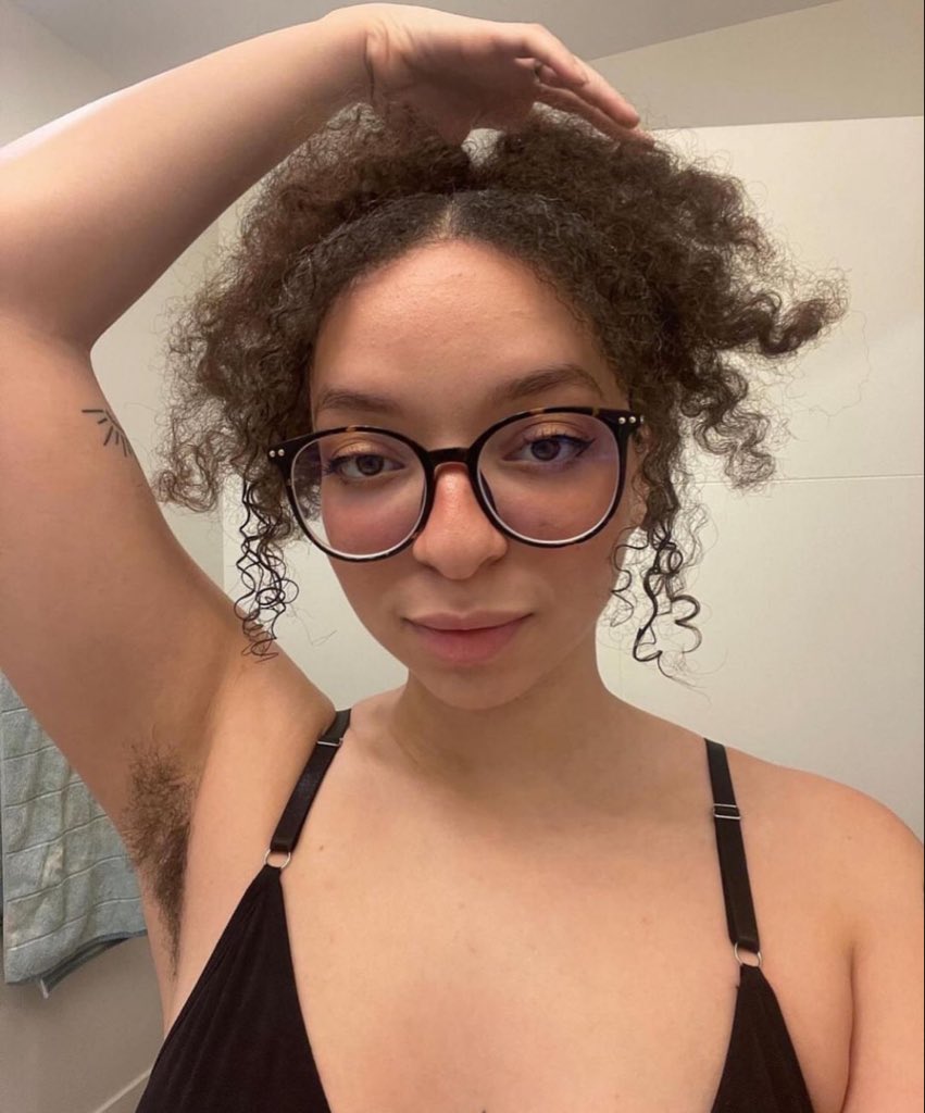 LauraGenexoff tweet picture
