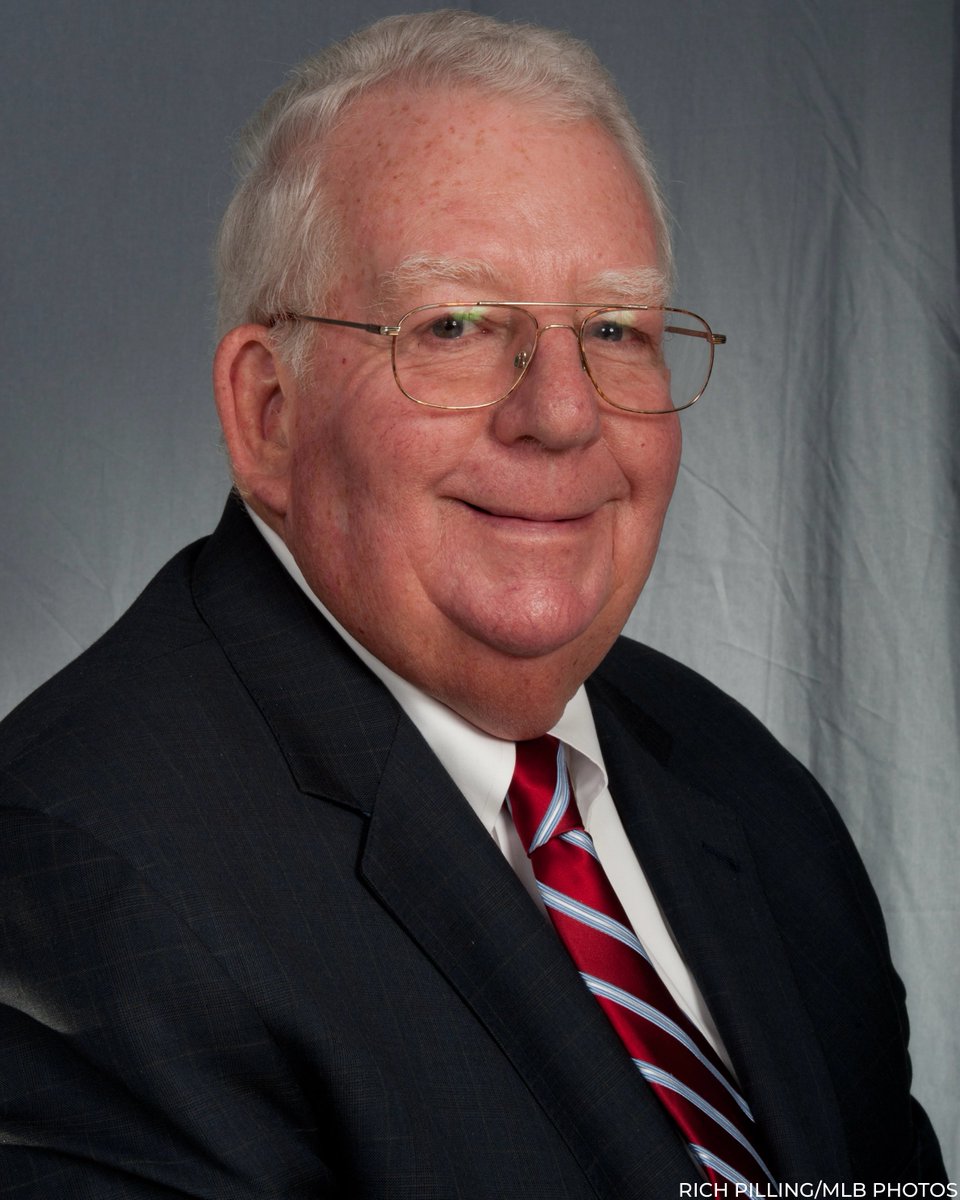 baseballhall's tweet photo. The Hall of Fame remembers Bill Giles, who passed away Friday at the age of 92.

The longtime executive and son of Hall of Famer Warren Giles guided the Phillies to World Series titles in 1980 and 2008, plus three additional NL pennants, as a team president and chairman. https://t.co/tAsRCiiNvJ