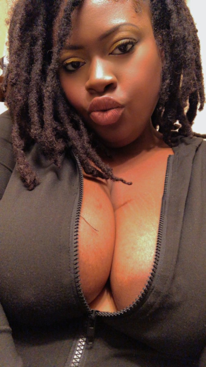 RicaFyre's tweet photo. Repost 🥰😘😍 #libra #dark #darkmother #allpraises #handlemylightweight #heavy #libraseason #scales #balance #tip #sexy #purrfect #prettytitties #fineasf #fyre #facecard #fallfits #allblack #blackonblack https://t.co/WrPacsZjhn