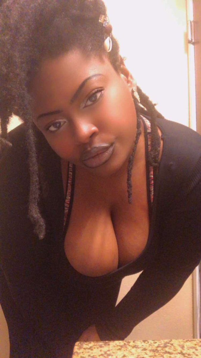 RicaFyre's tweet photo. Repost 🥰😘😍 #libra #dark #darkmother #allpraises #handlemylightweight #heavy #libraseason #scales #balance #tip #sexy #purrfect #prettytitties #fineasf #fyre #facecard #fallfits #allblack #blackonblack https://t.co/WrPacsZjhn