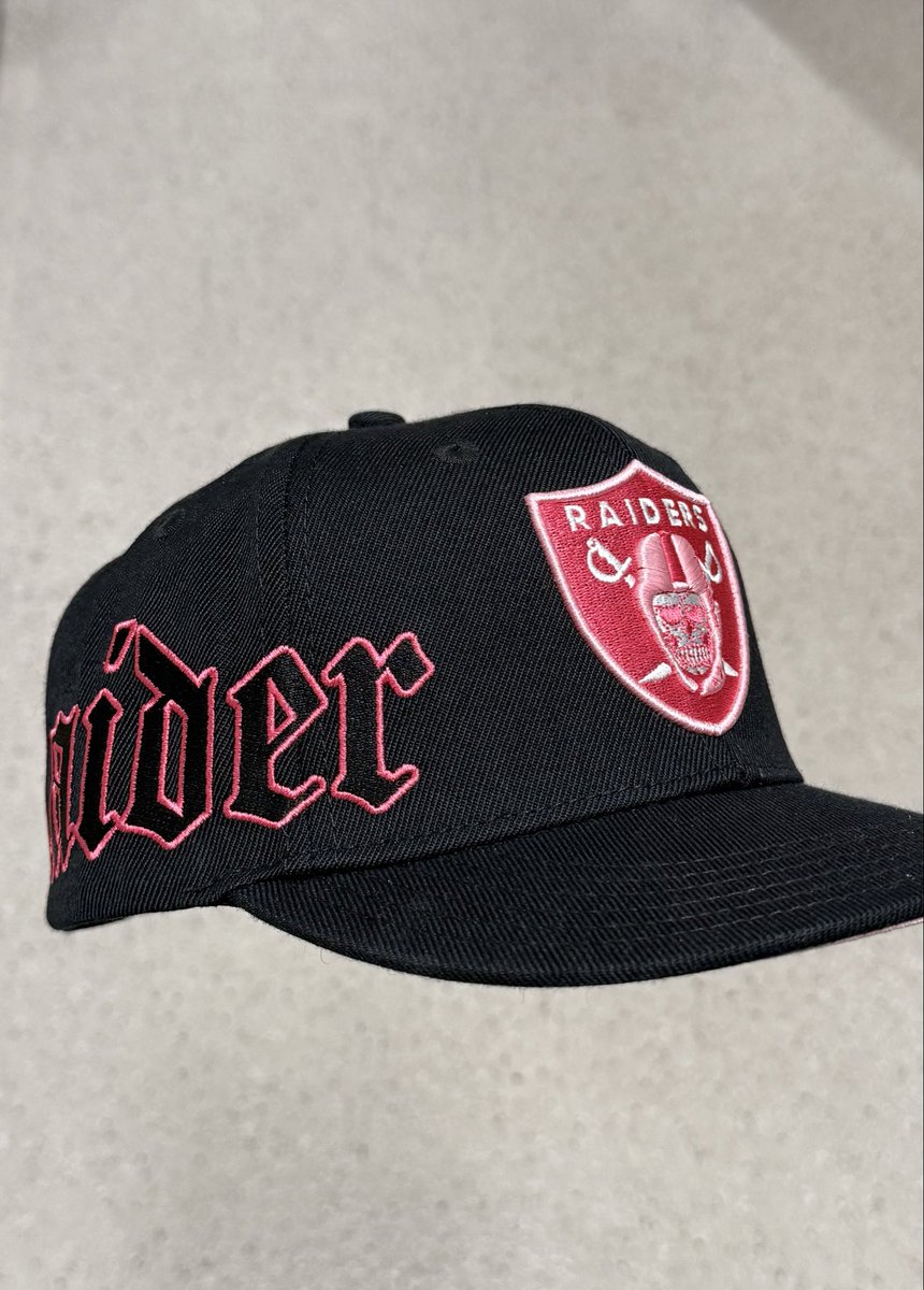 YouKnowBall_pin's tweet photo. For those in the Nation who’ve lost or know a loved one fighting breast cancer! For me its my grandma who passed away last October after a 10 year battle 🙏🏽

“The BCA” snap drops TOMORROW @ 3 PM PST 🎀🏴‍☠️

RT &amp; comment “🎀” for a chance at a FREE hat #YKB #FuckCancer #RaiderNation https://t.co/PxOL9afEOd