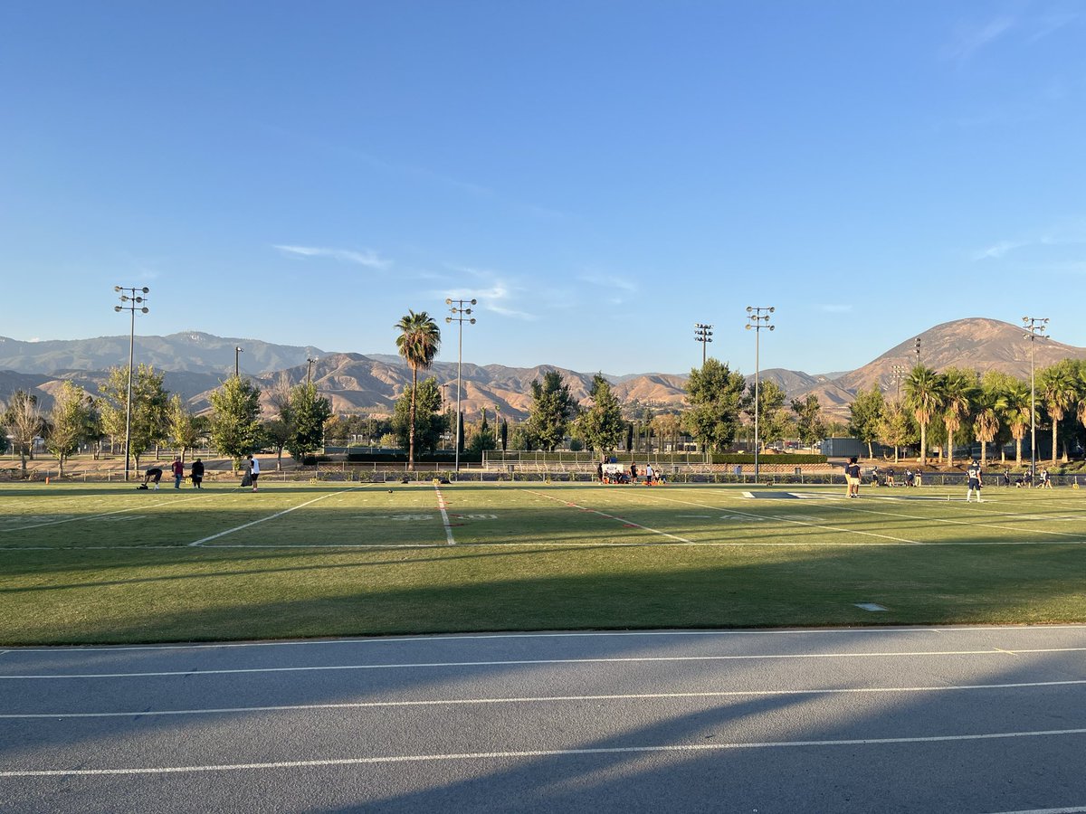 CallMeEPJ's tweet photo. At Aquinas HS this evening for a nonlegaue game between the Falcons (1-3) and San Jacinto (4-0).

This is one of the very few grass football fields still being used by an Inland area 11-man program.

Kickoff at 7. https://t.co/kknGISDH2w