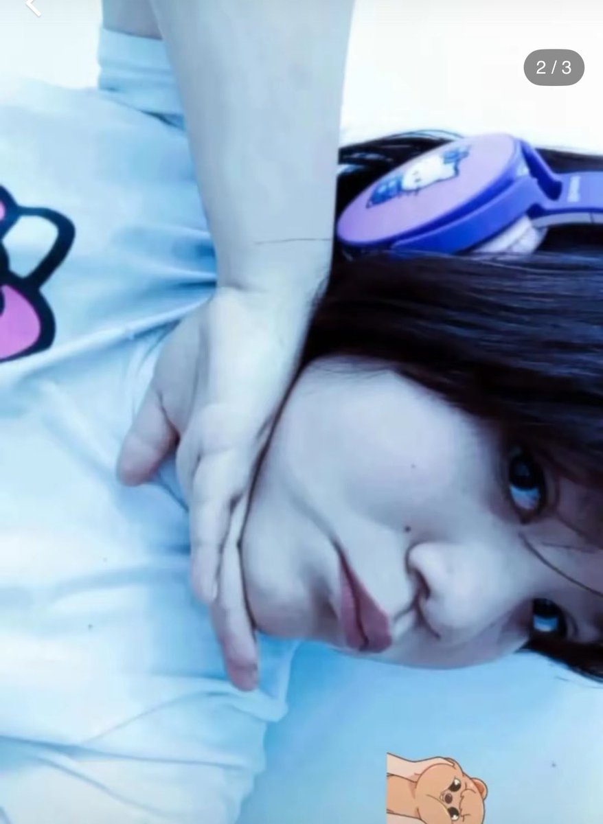 sofideidaduwu's tweet photo. @mochigkuu TE JURO y esta también jodiendo con eso, deberían hacer una tesis de porque ese fandom de fracasados son tan horribles https://t.co/CCWO0n7Bvb