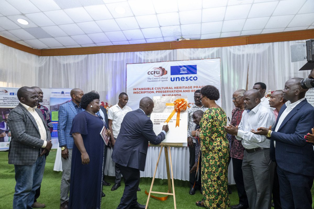 CCFU_NGO's tweet photo. In partnership with @kyambogou, @iuiuac, @umu_nkozi and @kabuniversity we successfully launched our landmark publication on Uganda's Resilient Intangible Cultural Heritage (ICH), a documentation on 8 vital ICH elements from communities across Uganda. https://t.co/CEzfpst3Lv