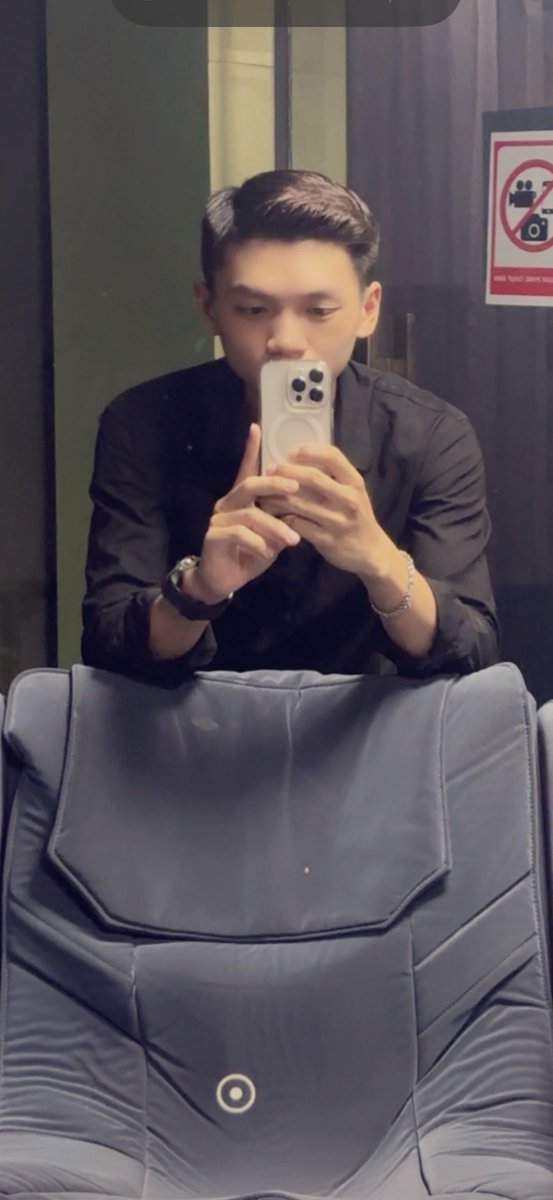 Phanh8022's tweet photo. Có bạn nào ở đắk lắk khôngg https://t.co/FOCjwtpG5f