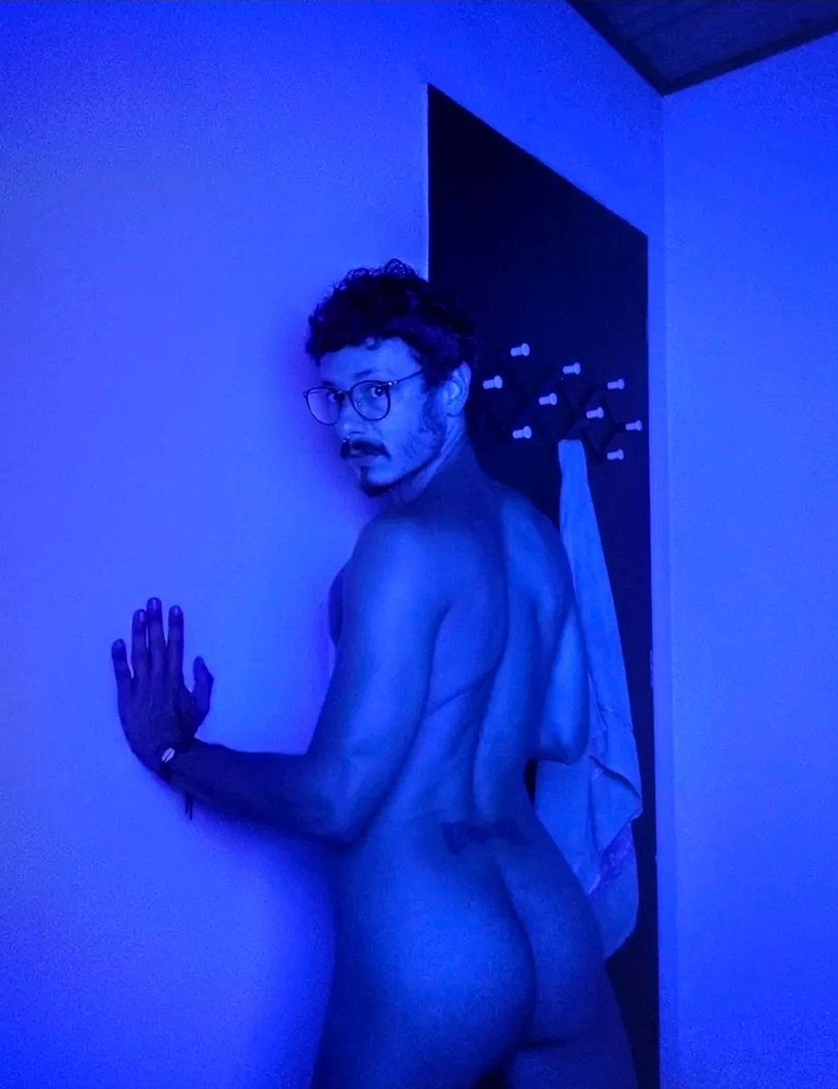 brunodelua's tweet photo. teu olhar me queima, maré dentro
azul, a cor mais quente #flashback https://t.co/d69T5tyMrf