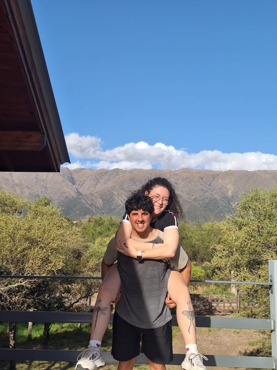 W3st_H's tweet photo. Nuestro primer mini viaje juntos, te amo hoy y siempre💖💖💖
@Maga_Flores_ https://t.co/LEYBzFl7Ts