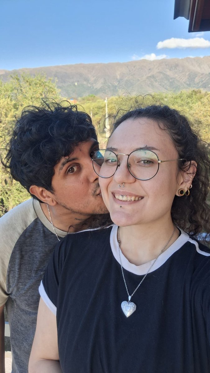 W3st_H's tweet photo. Nuestro primer mini viaje juntos, te amo hoy y siempre💖💖💖
@Maga_Flores_ https://t.co/LEYBzFl7Ts