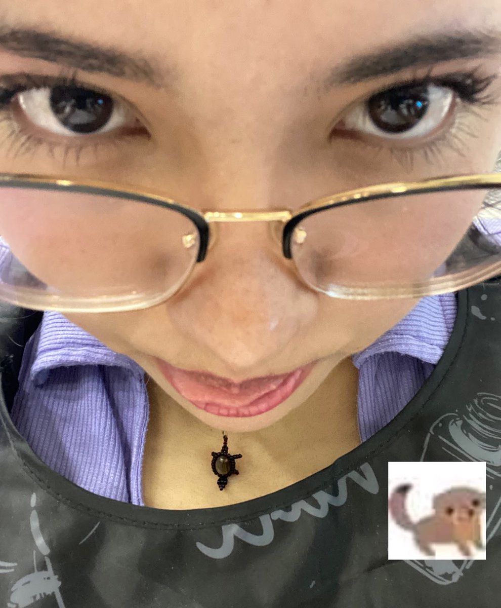 yuno7u7r's tweet photo. ola chat

miren, q opinan de esta uñita que me hice? :333 https://t.co/gXBKPO5djh