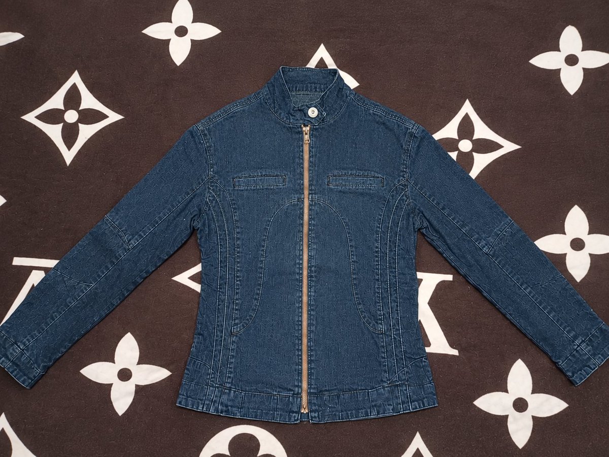 fruityourfrog's tweet photo. wts zipper denim jacket
•good condition
• ld 85 pj 54
🏷️40k bisa co 🍊 https://t.co/6zIKWwVIO0