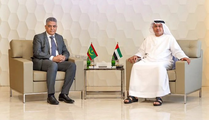 akhbarelwattan's tweet photo. حث السفير الموريتاني في الإمارات عبد الله كبد مع وزير التعليم العالي والبحث العلمي بالإنابة الدكتور عبد الله العور، بدبي، تعزيز التعاون بين موريتانيا والإمارات في التعليم العالي والبحث العلمي، ودعم الجهود المشتركة لتطوير المنظومة التعليمية 🇲🇷🇦🇪 https://t.co/v4ceoyCGEl