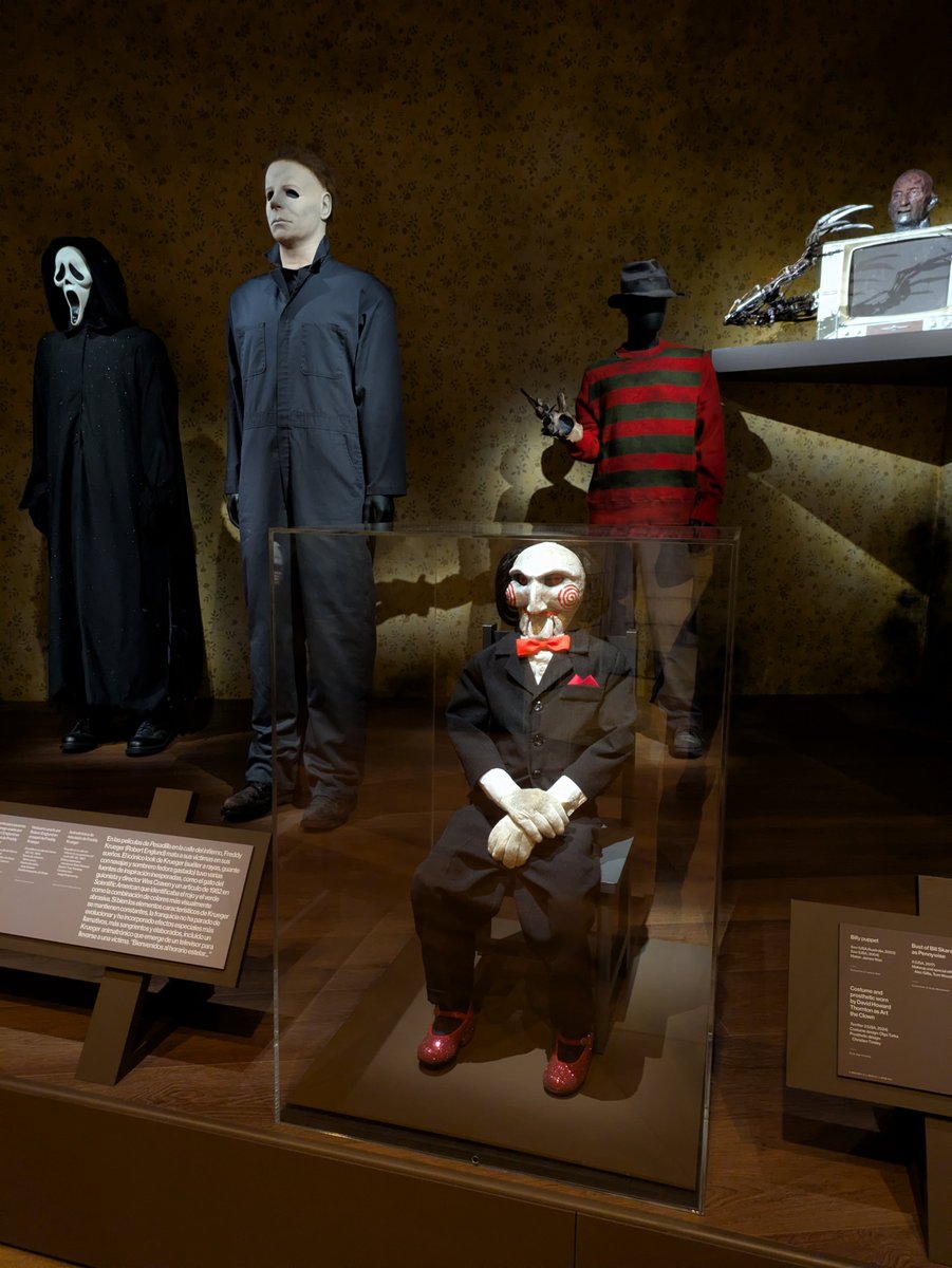 vampren_'s tweet photo. more pics i took at the horror exhibit 🖤 https://t.co/1Z5Vp5Wt1O