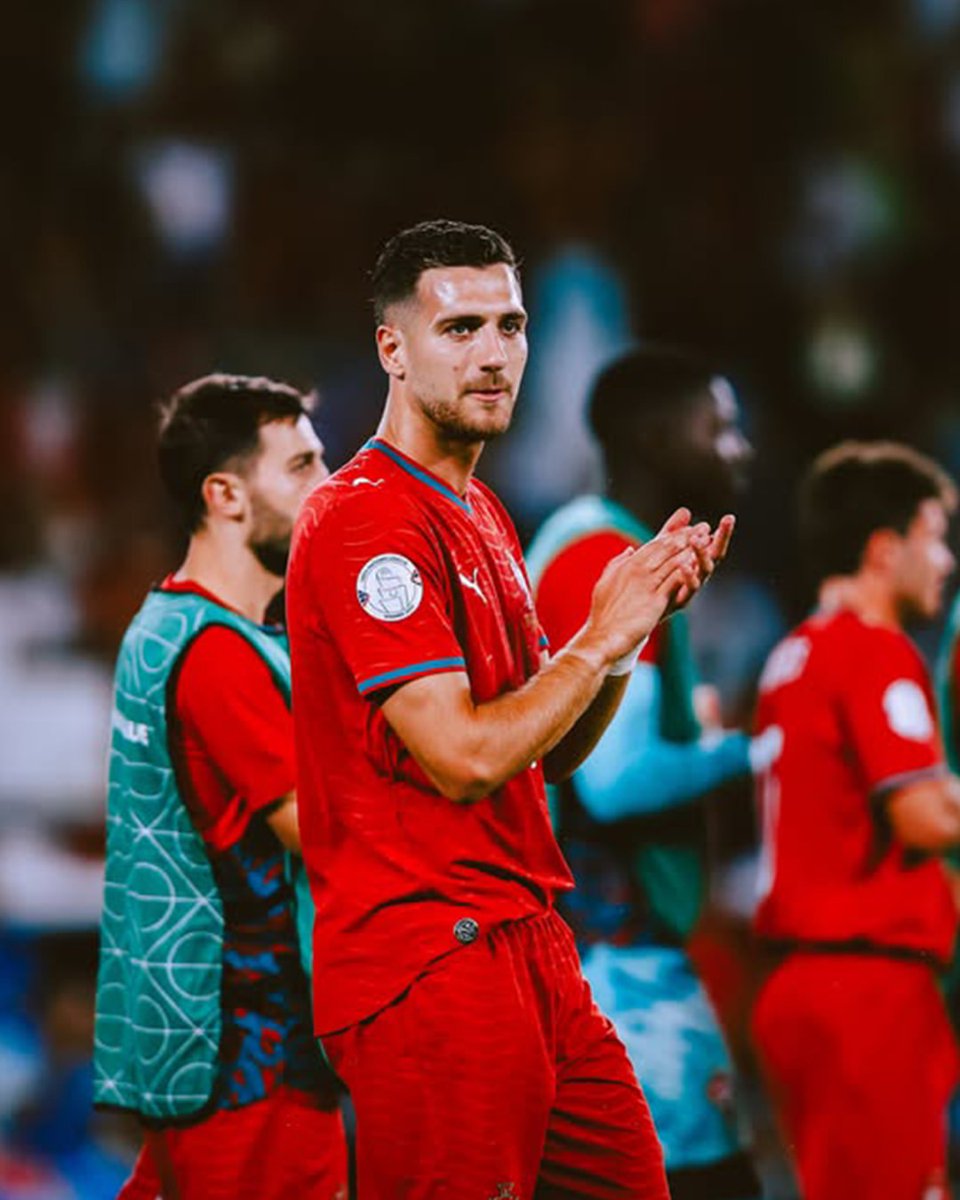 ManUtd_ID's tweet photo. 🇵🇹🤝 https://t.co/vGMSiSTOgW