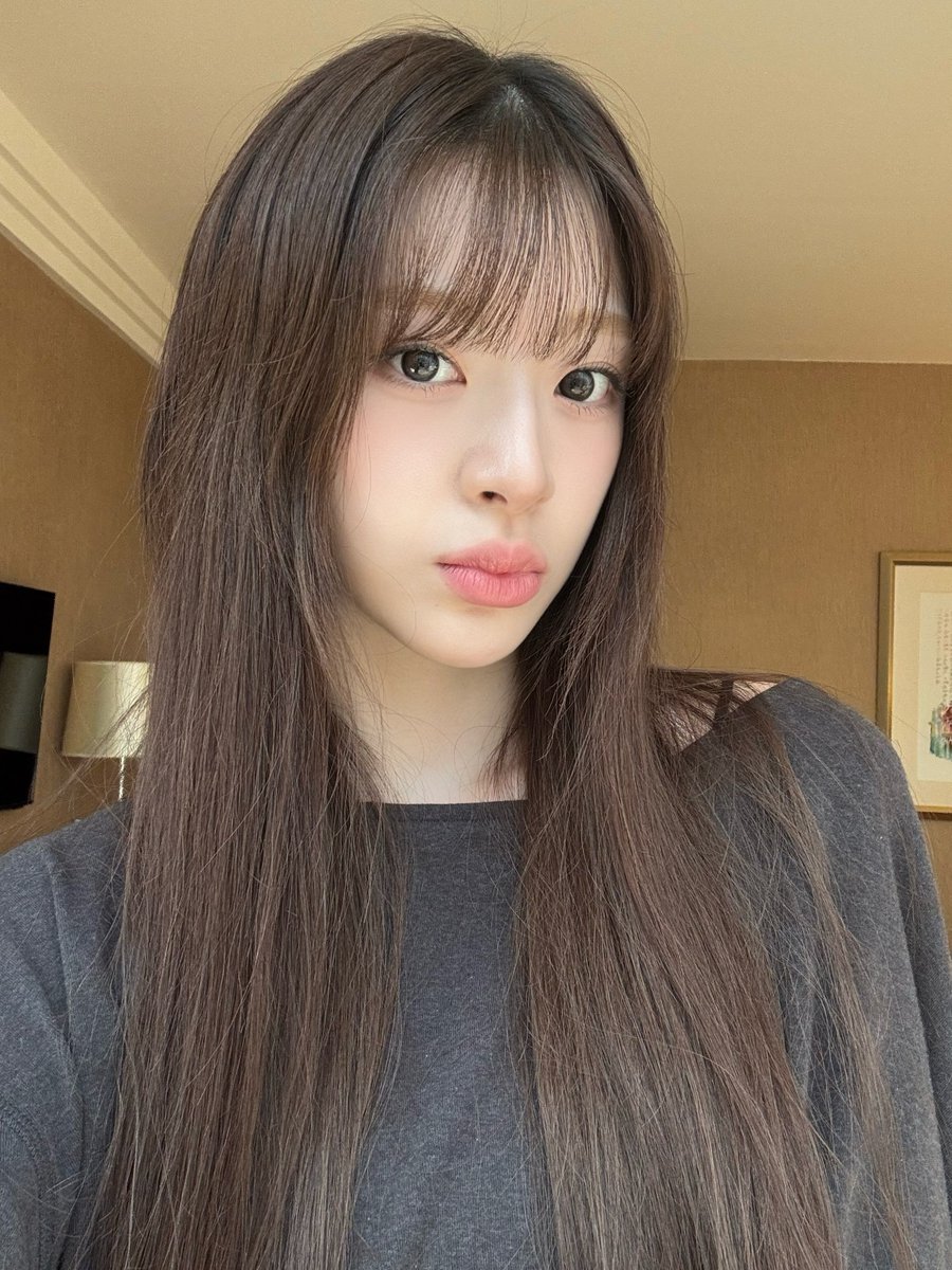 __vcuoqx's tweet photo. 20260925 세은 버블

셀메 너무 이쁘잖아    ♥︎
이러니 계속 좋아할 수밖에.. https://t.co/pWqcvom2G5