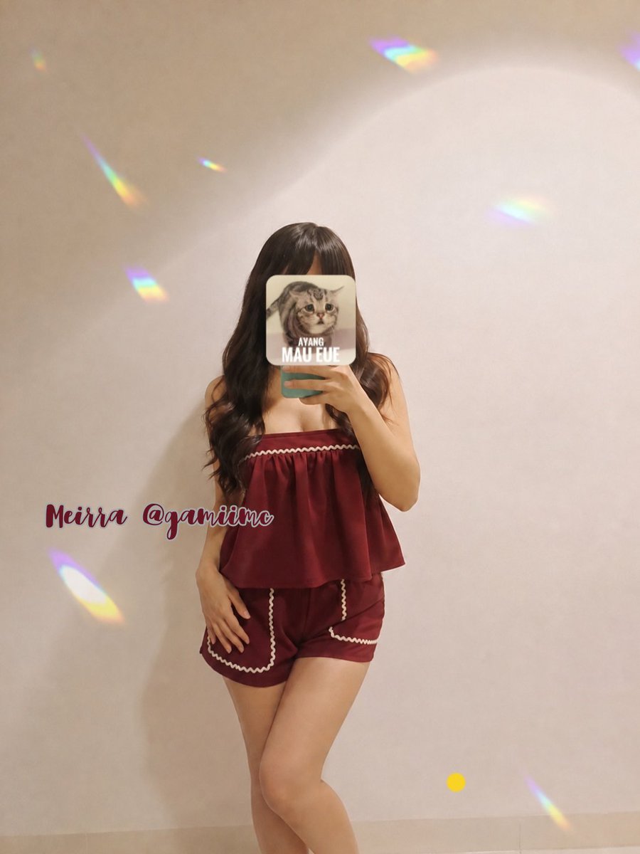 strongesh's tweet photo. You keep teasing me, but I wonder if you can handle it when I tease you back 😜

Happy Weekend 😘

Jakarta
Bandung
Surabaya
Pekanbaru
Batam

https://t.co/skk6qaqhJG https://t.co/ulkxyFTnxP